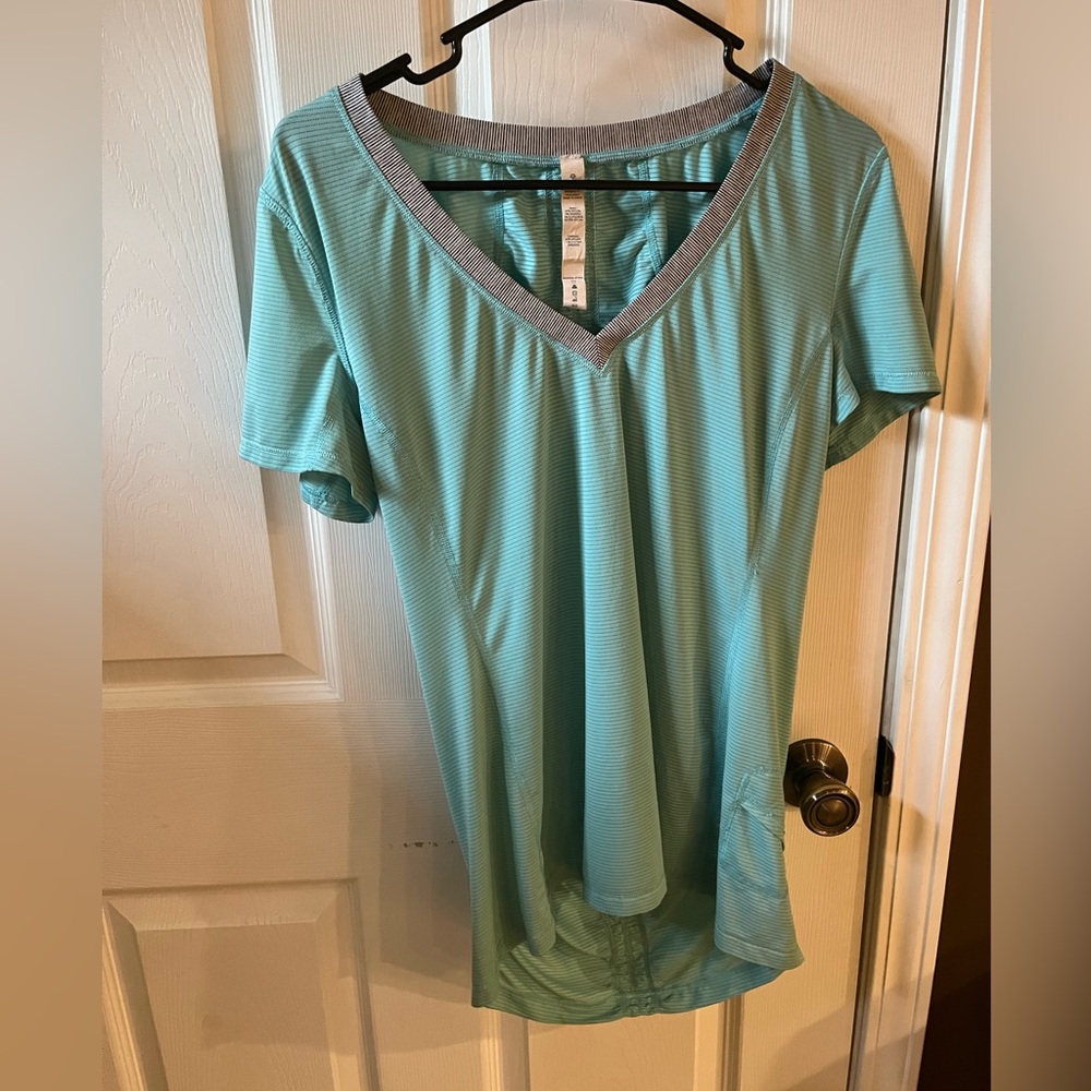 lululemon athletica Teal V-Neck Short Sleeve Top